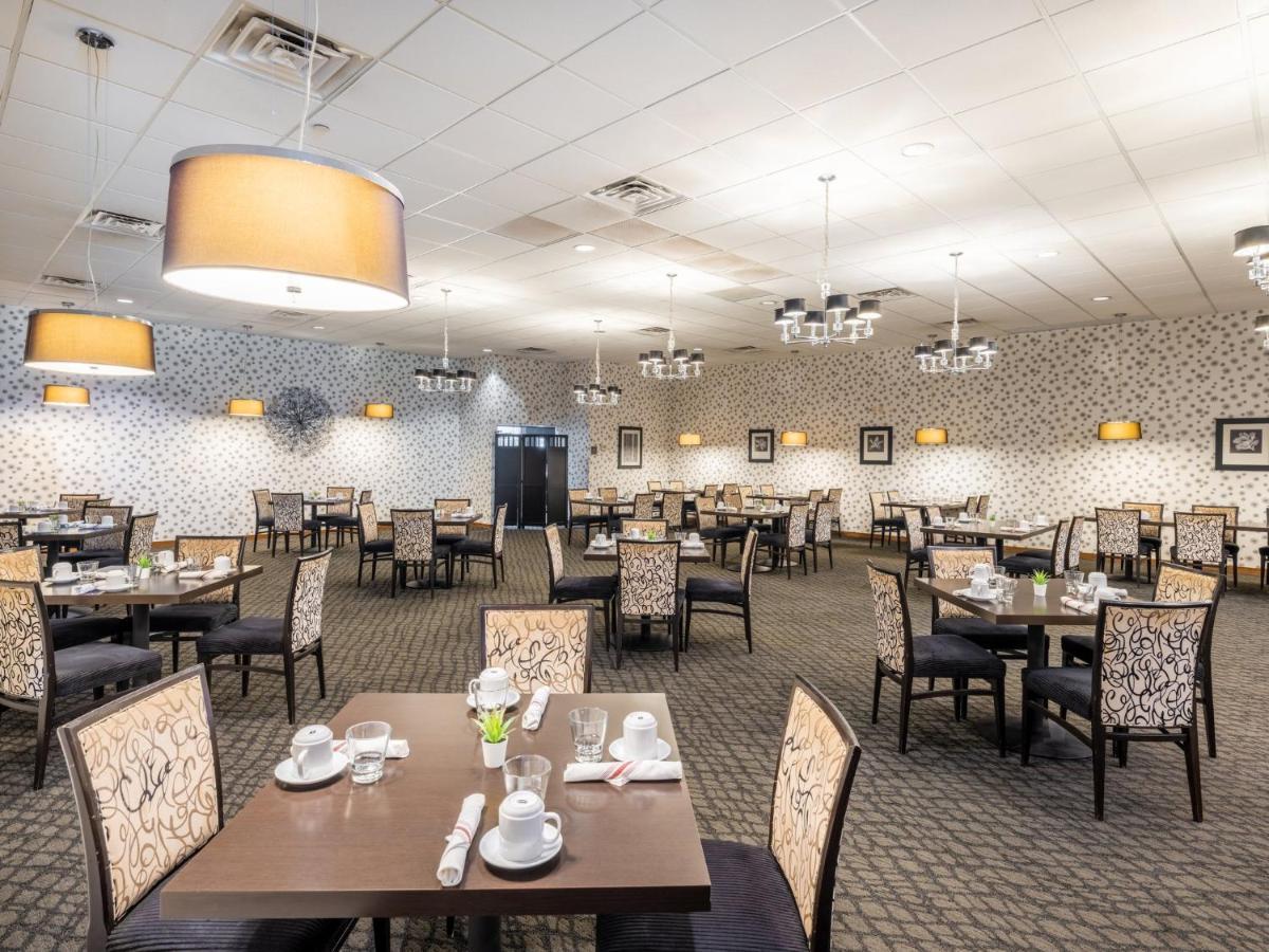 Crowne Plaza Milwaukee South By Ihg Hotel Bagian luar foto