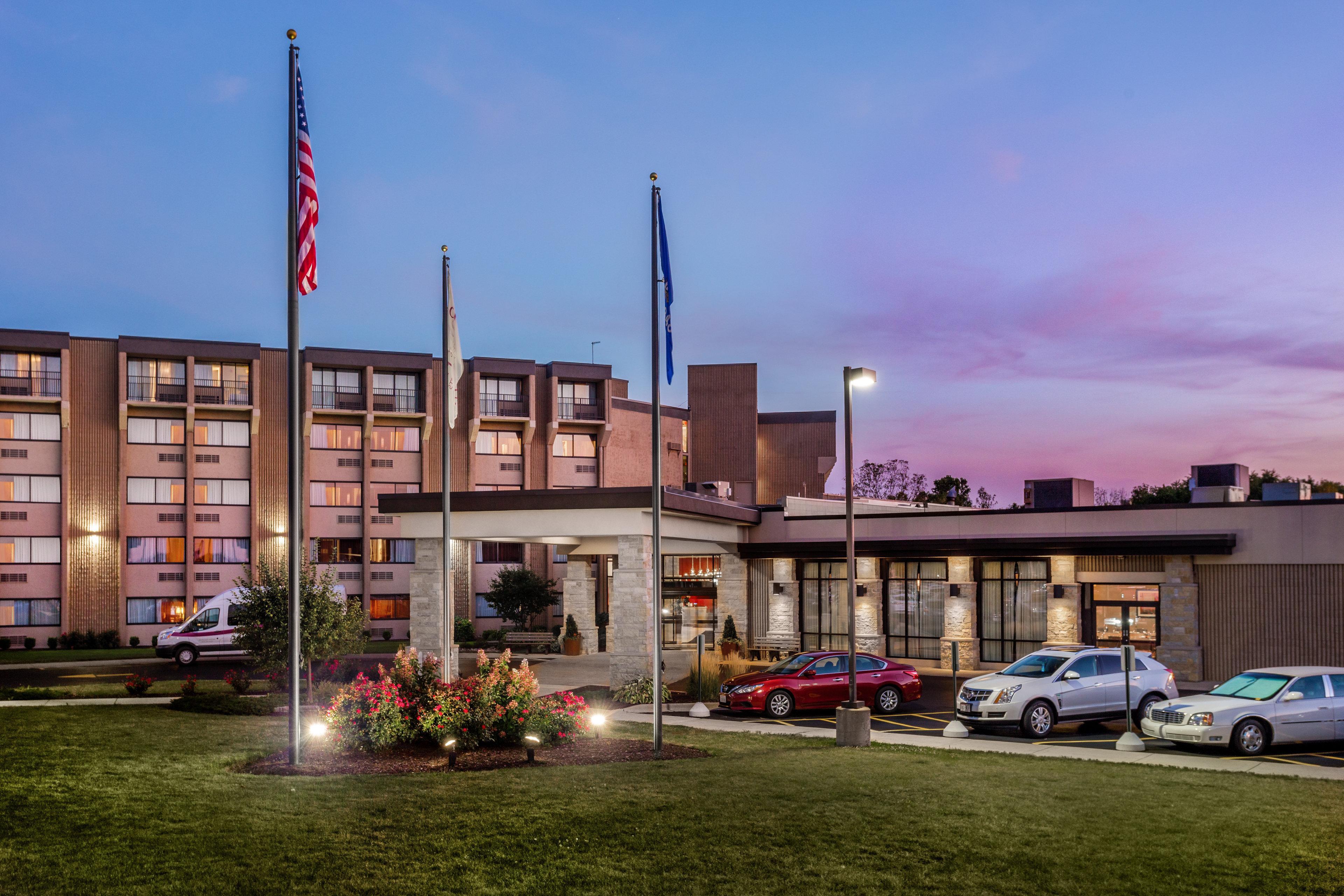 Crowne Plaza Milwaukee South By Ihg Hotel Bagian luar foto