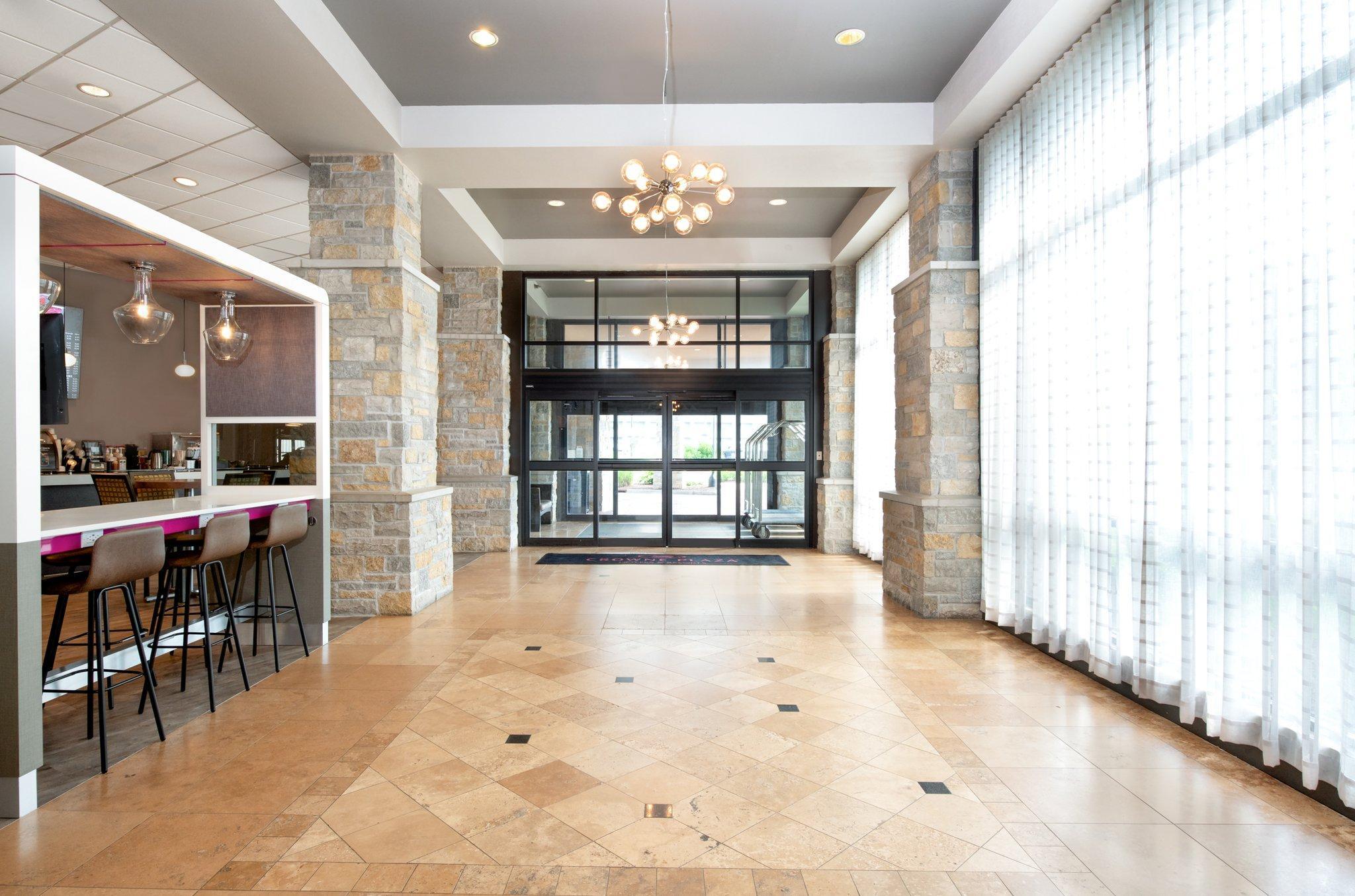 Crowne Plaza Milwaukee South By Ihg Hotel Bagian luar foto
